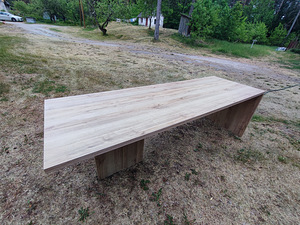 Müüa puidust köögitasapind( saar koos jalgadega) (2 foto / 3)