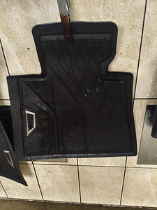 Kummimatid BMW x6 origiaal (5 foto / 7)