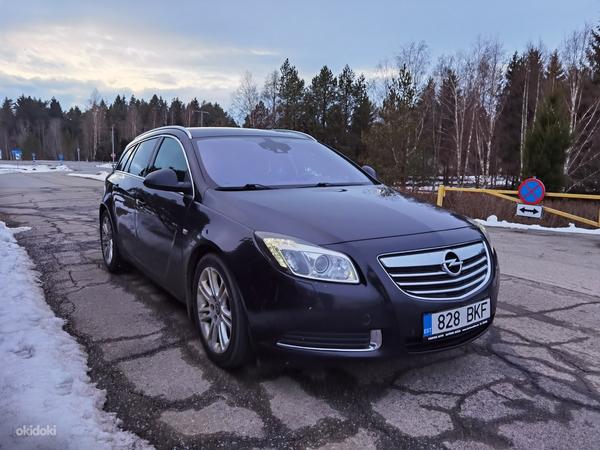 Opel Insignia Sports Tourer Cosmo 2.0d 118kw (фото #2)