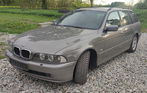 BMW X3 3.0i varuosadeks (7 foto / 10)