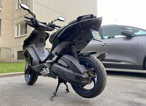 Aprilia sr50 factory 4kw + kiiver + lisad (4 foto / 10)