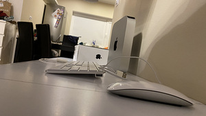 Mac mini i5 1TB 8gb ram + magic mouse + klaviatuur apple (3 foto / 4)