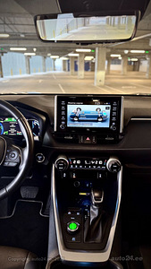 Toyota RAV4 AWD-i Premium 2022 JBL+ Smartmirror 2.5 131 kW (11 foto / 15)