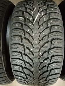 Nokian hakkapeliitta 9 275/40R20 + 315/35R20 (2 foto / 5)