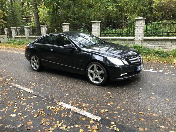 Mercedes E Coupe (foto #1)