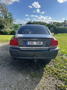 Volvo s60 136kW (4 foto / 12)