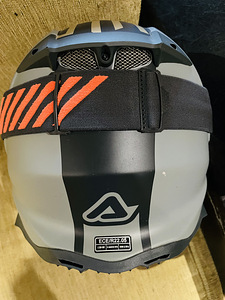 Acerbis X-Racer VTR kiiver (L 58-60) + 100% Accuri 2 sõidupr (4 foto / 4)