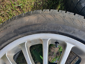 Veljed korralike MS rehvidega 225/55/R18, jääk 6-7mm (4 foto / 10)