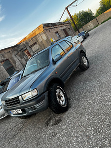 Opel Frontera B 2.2 85kW 99' (3 foto / 9)