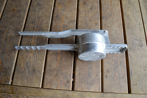 Suur tsitruselistepress (1 foto / 2)