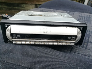 Autoraadio, CD mängija Sony ja Ford