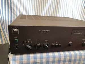 NAD3240PE Stereo Amplifier. Kriuksuv potentsiomeetr.Na (3 foto / 5)