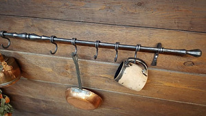 Sepistatud Köögitarvikute hoidja. (3 foto / 4)