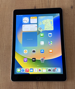 iPad Pro 9.7" Wi-Fi 256GB (2 foto / 6)
