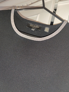 Вечернее платье Ted Baker (3 фото из 3)