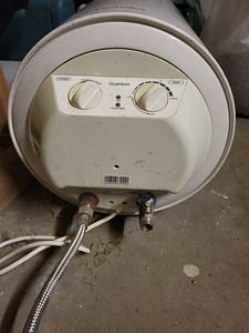 Electrolux boiler 30l (2 foto / 3)