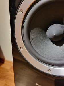 Bowers & Wilkins CM8 põrandakõlarid (5 foto / 8)