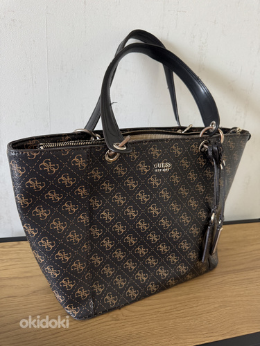 Сумка GUESS