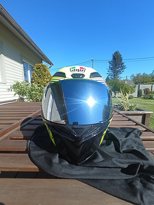 Kiiver AGV K-1 Soleluna iridium (6 foto / 7)