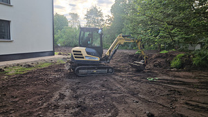 Haljastus Kaevetööd ekskavaator laadur bobcat (3 foto / 9)