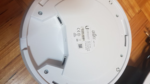 Ubiquiti Unifi AP PRO (3 foto / 3)