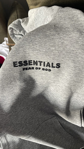 Essentials Fear of God новая кофта (4 фото из 4)