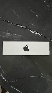 Новый iPhone 17, 512Gb (3 фото из 3)