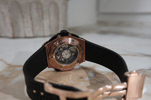 Hublot Big Bang Unico Golf 45 mm (7 foto / 7)