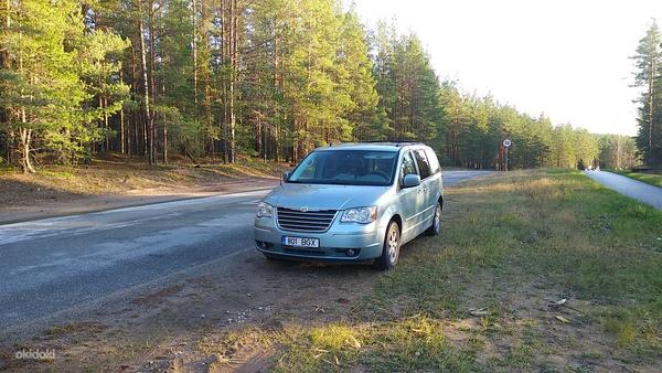 Chrysler Grand Voyager(Town & Country) 3.8 142kW (foto #1)