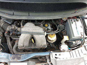 Chrysler voyager 2.4 108kv (5 foto / 5)