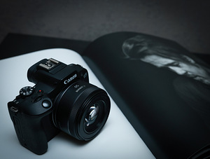 Canon R100 + RF50mm f1,8 (2 foto / 4)