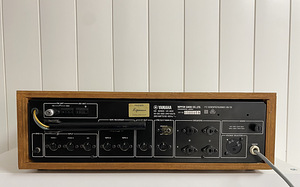 Винтажный Yamaha CR-600 натуральный звук (6 фото из 6)