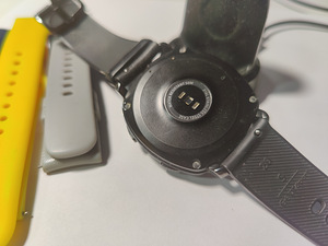 Samsung Gear Sport Black + 3 belts (3 foto / 4)