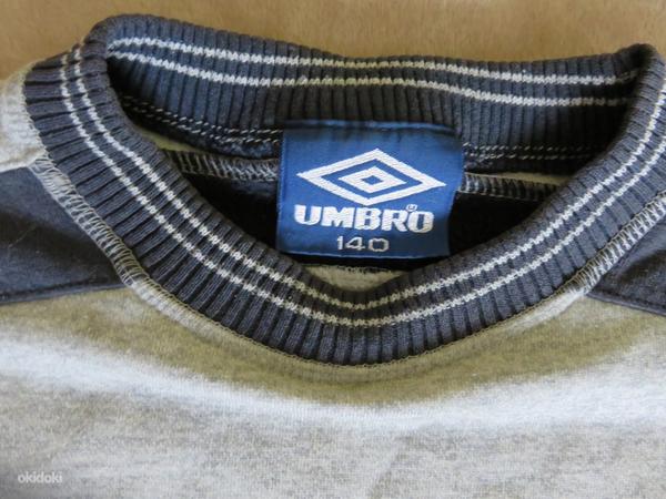 Спортивная кофта на размер 140 фирма Umbro (фото #2)