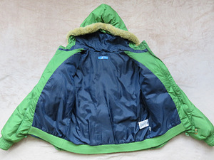 Naiste soe talvejope suurusele M, number 40, firmalt Adidas (2 foto / 3)