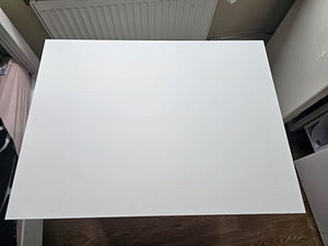 Uus valget värvi kompaktne väike arvutilaud või kirjutuslaud (3 foto / 5)