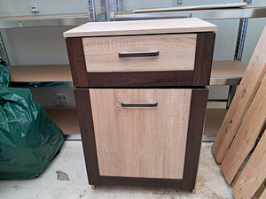 Комплект узкого шкафа и комода (3 фото из 4)