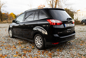 Ford Grand C-Max Elegance Individual Facelift (3 foto / 13)