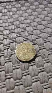 Монета редкая (2 фото из 4)