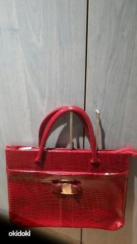 Женская новая сумка лакированная (фото #2)