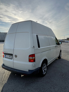 Volkswagen Transporter T5 (4 foto / 5)