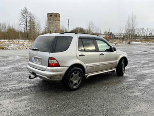 Mercedes-Benz ML 400 W163 4.0 V8 CDI (5 foto / 15)