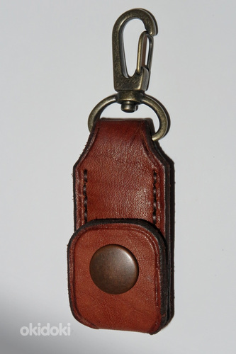 Хороший подарок Кожаный брелок для ключей с потайным отсеком (фото #2)