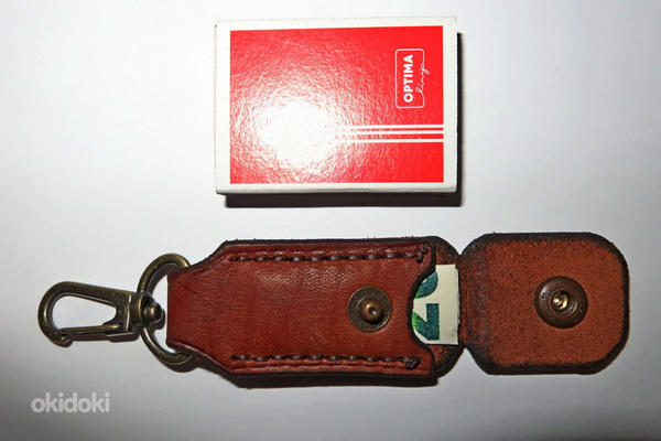 Кожаный брелок для ключей с потайным отсеком (фото #3)