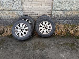 Chrysler grand voyager rehvid+veljed (1 foto / 4)