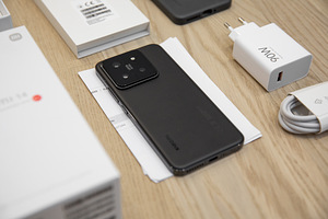 Xiaomi 14 12GB/512GB Black, 2a GARANTII (1 foto / 5)