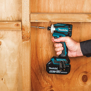 Makita DTD 171Z (3 foto / 3)