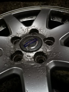 Продаются оригинальные колеса volvo r16 (2 фото из 5)