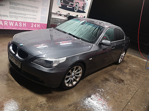 M: BMW e60 525i 141kw (13 foto / 14)