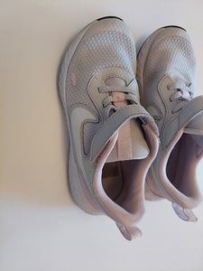 Детские кроссовки Nike р. 31